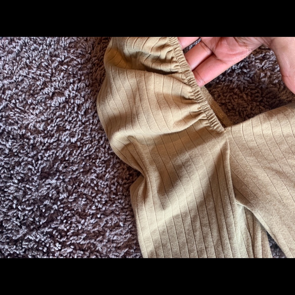 CUTE & STYLISH TOP - Picture 3 of 3